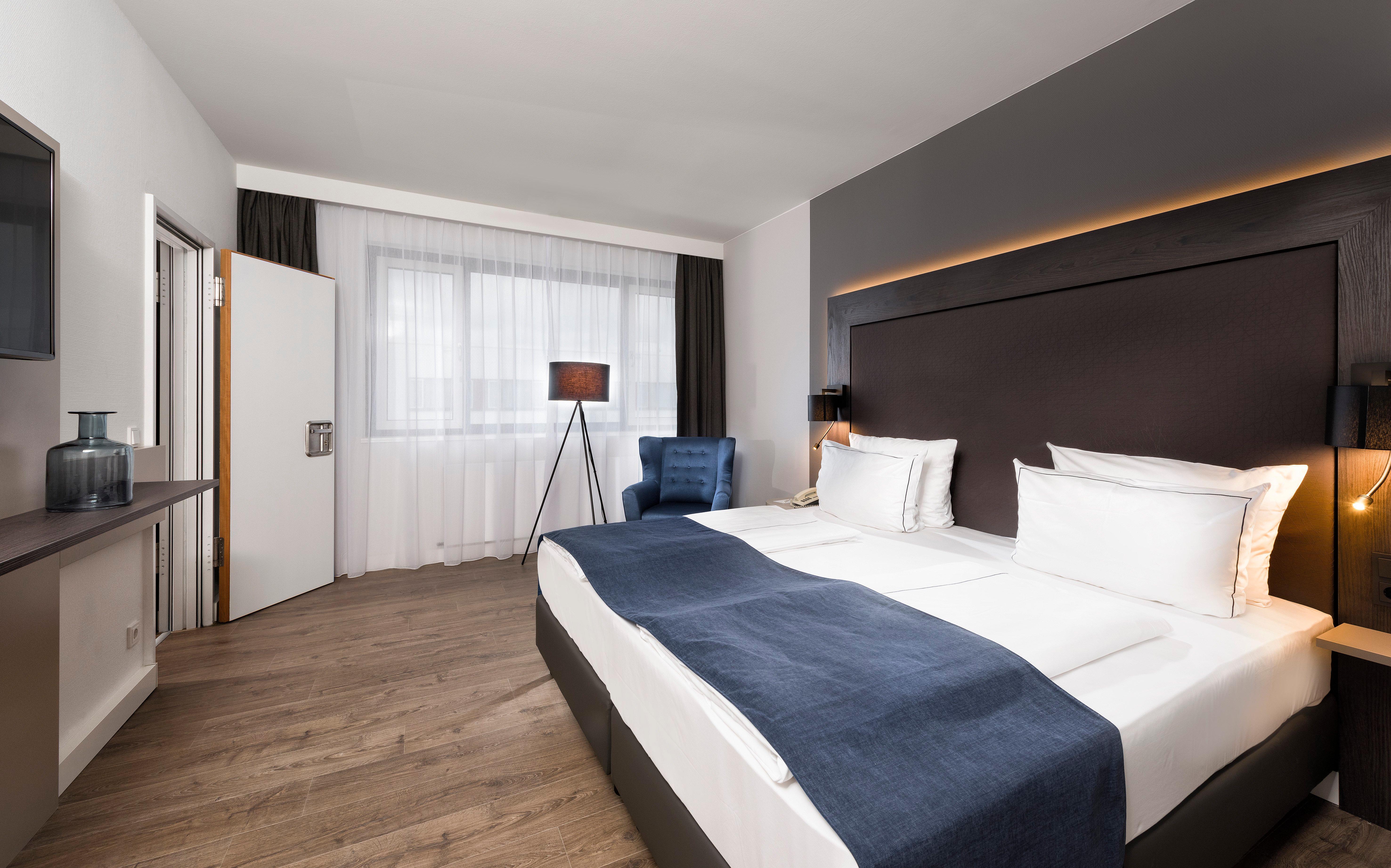 Отель City-west By Ihg 4*