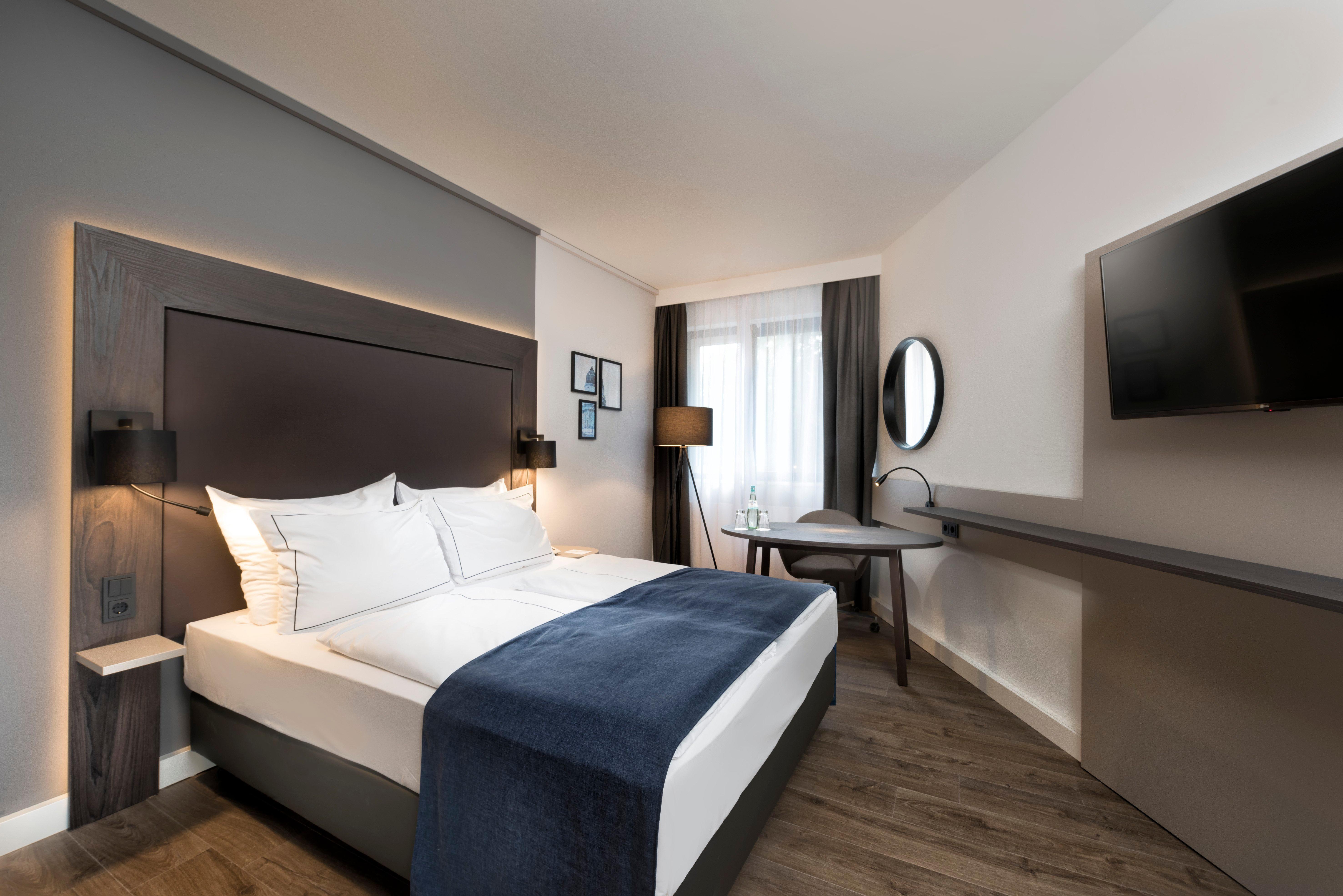 City-west By Ihg Отель